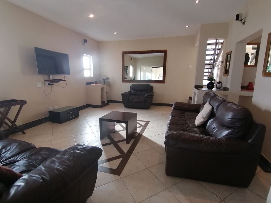 5 Bedroom Property for Sale in Bettys Bay Western Cape